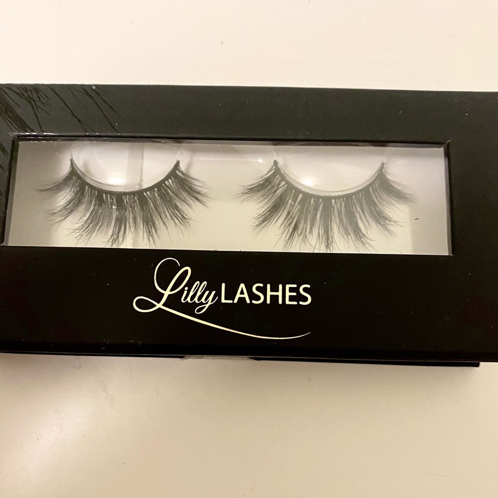 Brand New Lilly Lashes Monaco